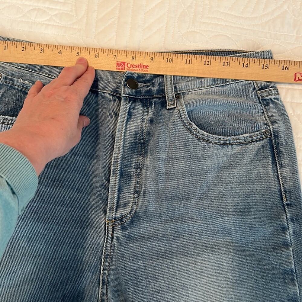 TWELVE by ontwelfth cotton high-waist BF blue jeans distressed button fly sz 28 - Picture 11 of 15